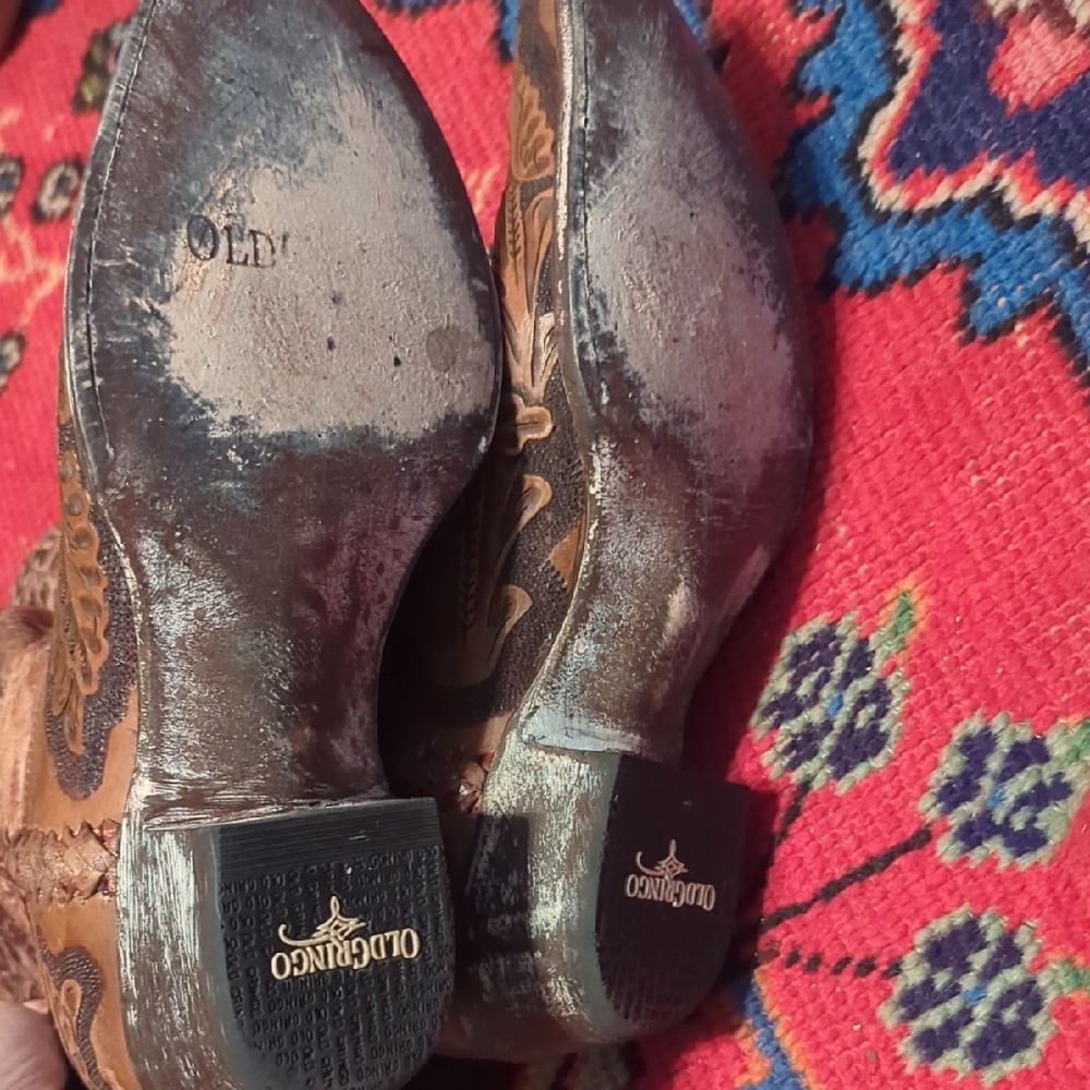 Intricate Floral Embossed Western Boots - Picture 4 of 5